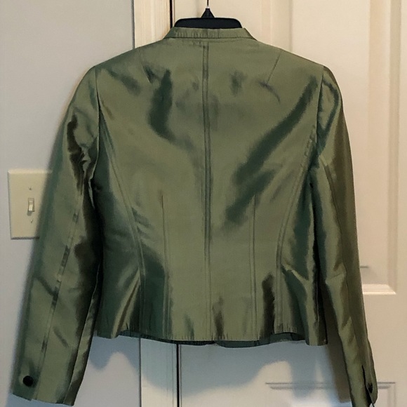 Black skirt with chiffon overlay with green jacket - Picture 3 of 4